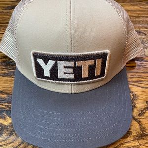 NWT YETI Adjustable Trucker Hat
